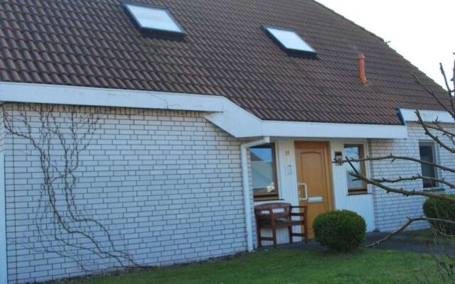 Tranquil Apartment in Ostseebad Kühlungsborn near Sea Beach