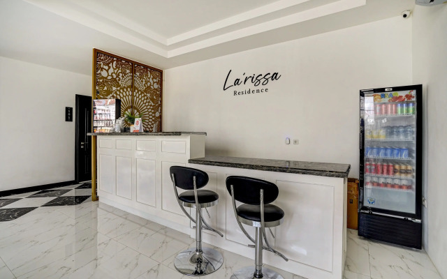 OYO 90164 La'rissa Residence