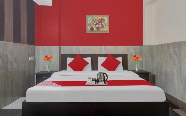 Oyo Flagship 92975 Hotel Small Town