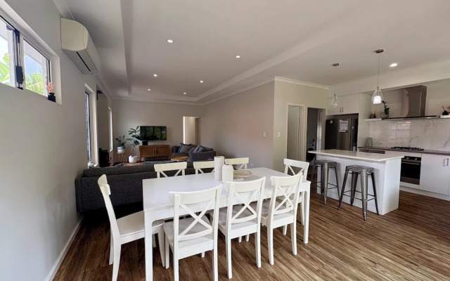 Blau - The Blue House