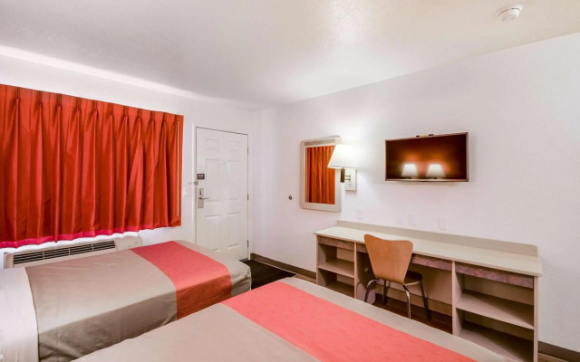 Motel 6 Bellingham, WA