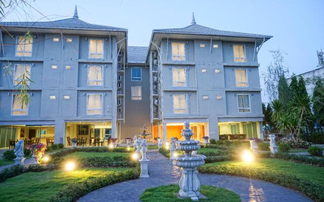 Nantra Chiangmai Riverfront Hotel