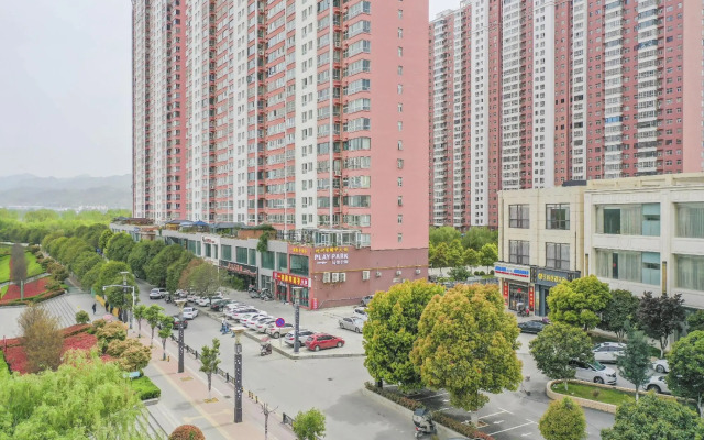 Shengshi Baiyun Hotel