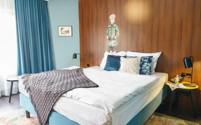 Tante ALMA’s Bonner Hotel