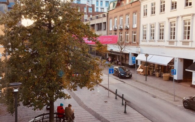 City Hotel Nattergalen Apartments