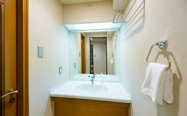 Toba Hotel International