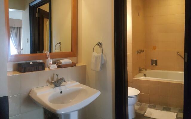 Pontefino Hotel and Residences
