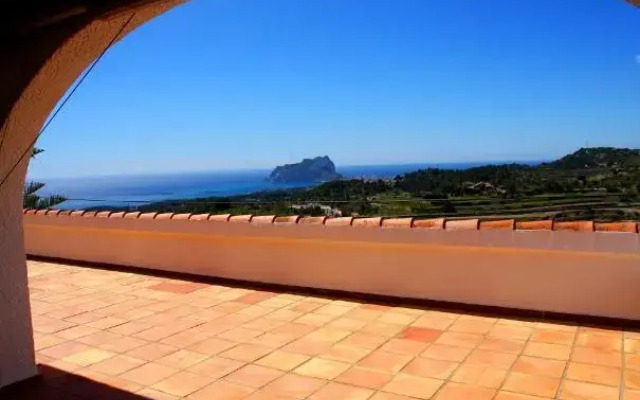 Apartment with garden, pool in Benissa
