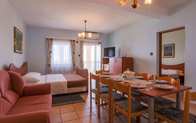 Apartment Delfin Karlobag 24994