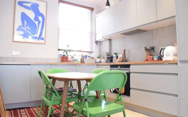 2 Bedroom Appartment With Garden, Sleeps 4