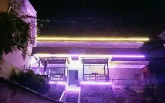 Shuimoting Xibiancheng Inn