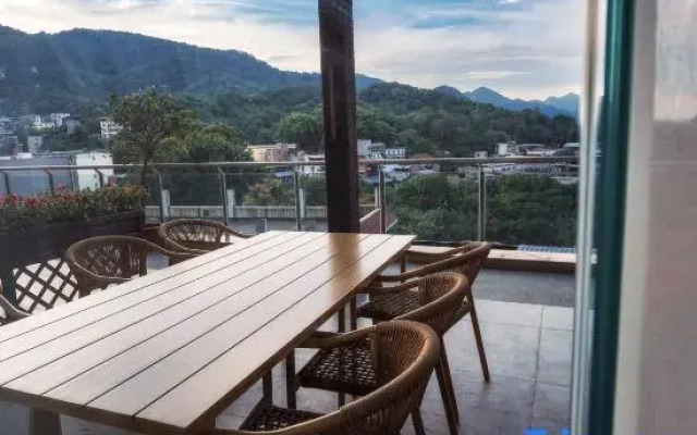 New Bridge United Hotel