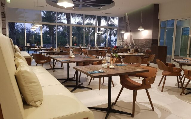 White Sand Beach Residences Pattaya