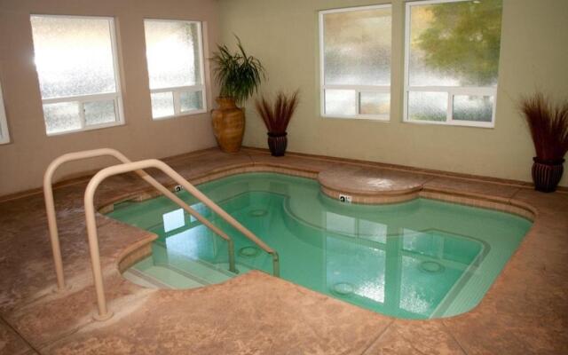 The Lodge at Kingsbury Crossing