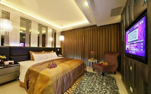 Yuan Motel