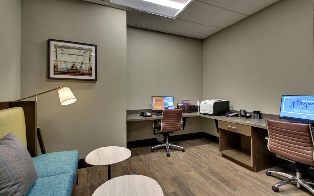 Hampton Inn & Suites Southport