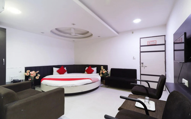 OYO 48524 Hotel Sweet Dream