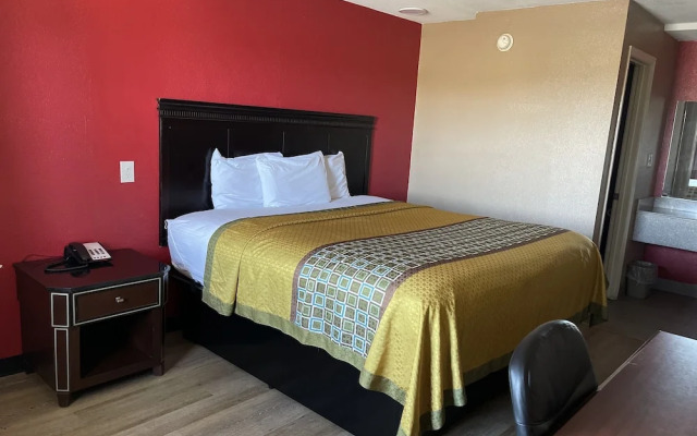 Deluxe Inn