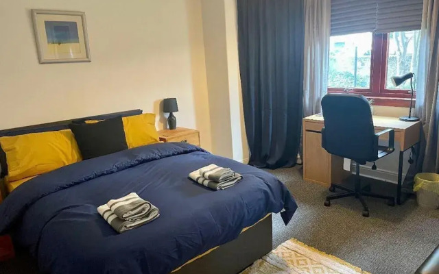 3br-sleeps6-parking-patio-nearcoast