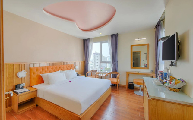 Sea Queen Hotel