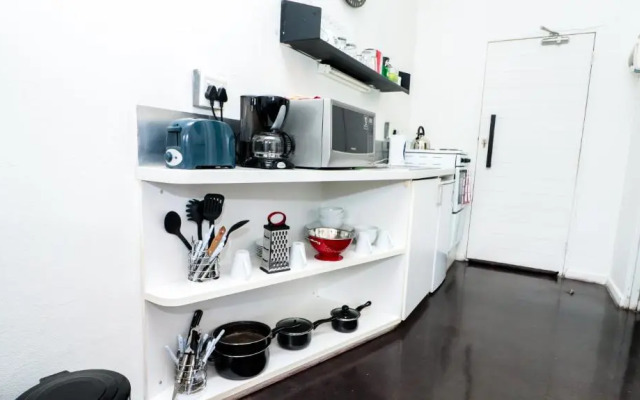 Trendy Art Studio Apartment,Maboneng Joburg