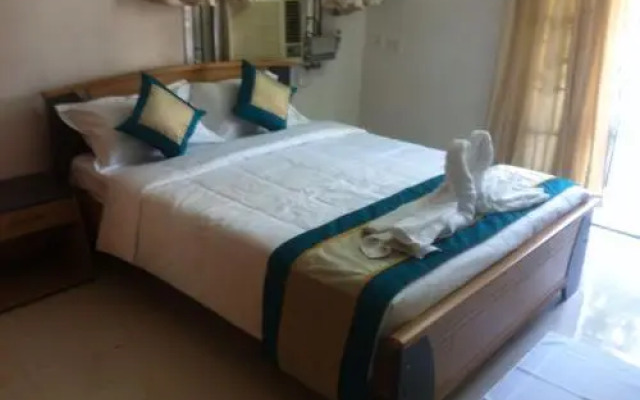 FabExpress Kapsstone Egmore
