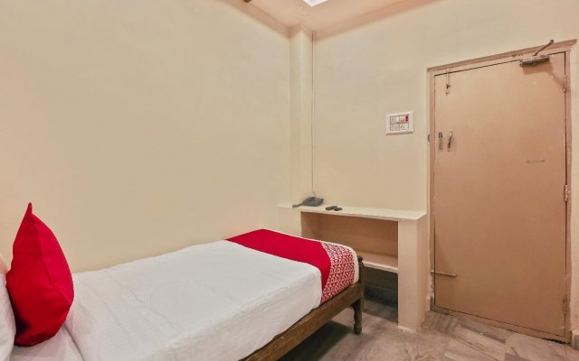 Sri Balaji Lodge By OYO Rooms