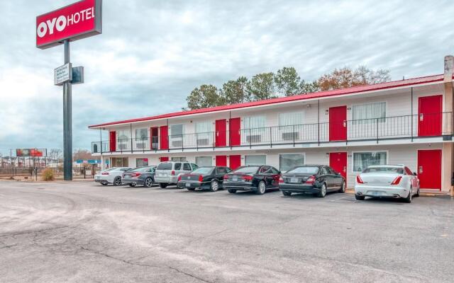 Hotel Fayetteville S Eastern Blvd by OYO Rooms