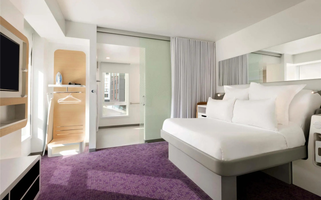 YOTEL Boston - Image 3