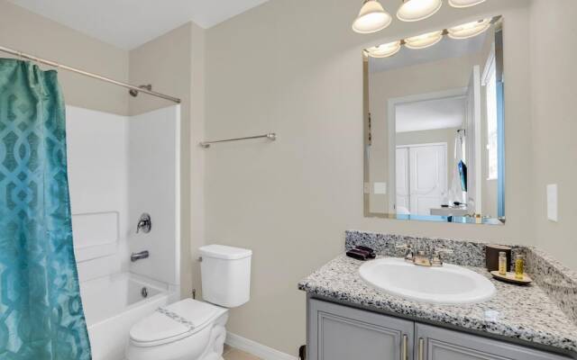 Comfy House at Compass Bay Cb102