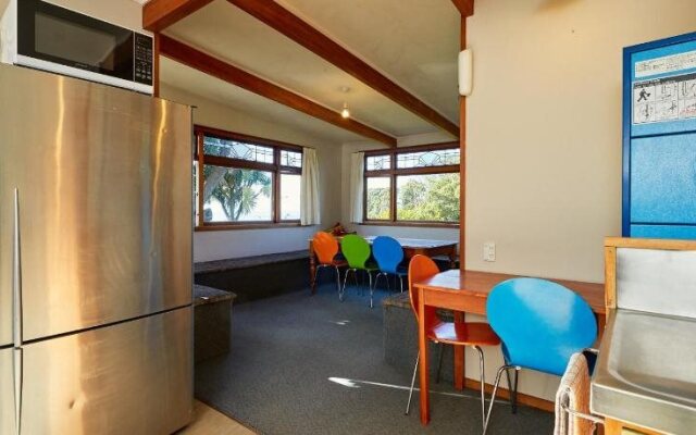 Dolphin Lodge