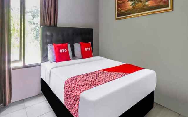 OYO 90887 Villa Sri Rejeki