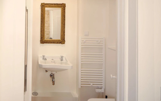 Lisbon Calling Rooms & Studio