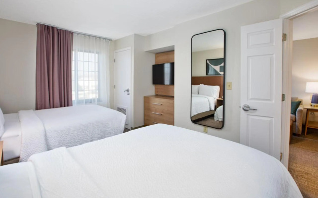 Staybridge Suites Omaha 80th And Dodge by IHG