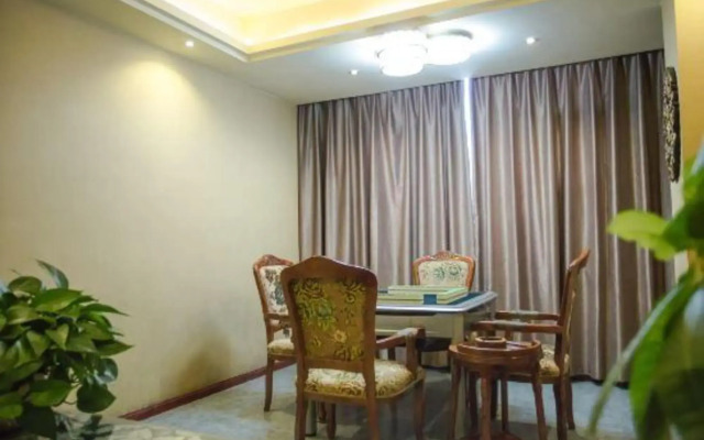 Langshen Hotel (Xichang Torch Square Haihe Sky Street)