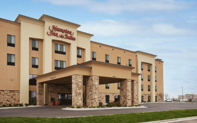 Hampton Inn & Suites Williston