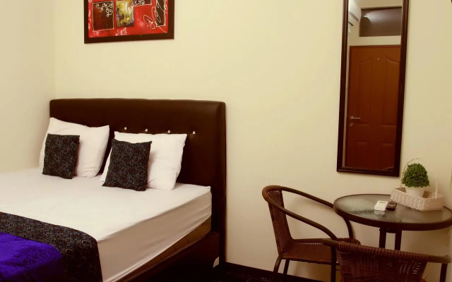 Bantal Guling Pasteur