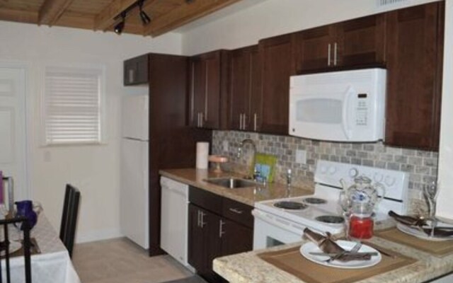Two-bedroom Apartment at Villa Tunis