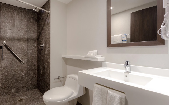 Sleep Inn Guadalajara Galerias