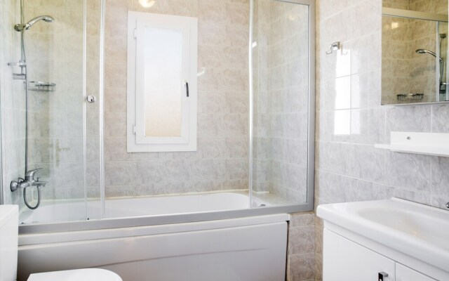 Important Group Villa BD463 4 Bedrooms