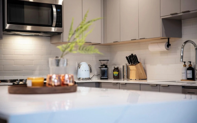 Cedar and Loam by Revelstoke Vacations