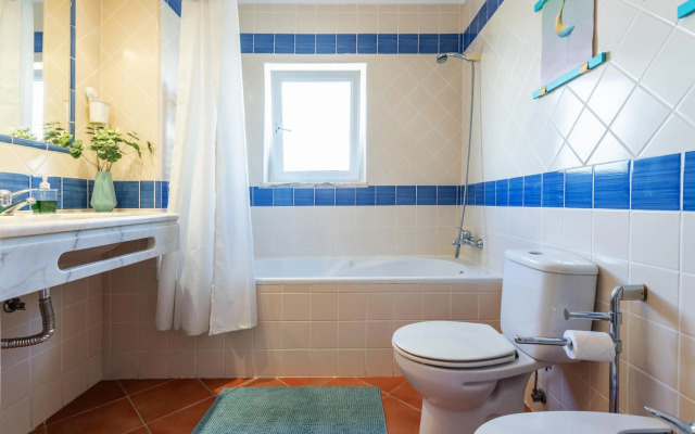 sunny apartment with sea view