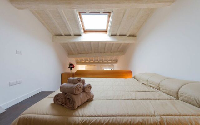 Borgo Pio Vatican Apartment