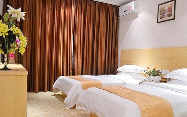 Nanning Hawks Holiday Hotel