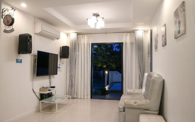 Pandaree Hua Hin