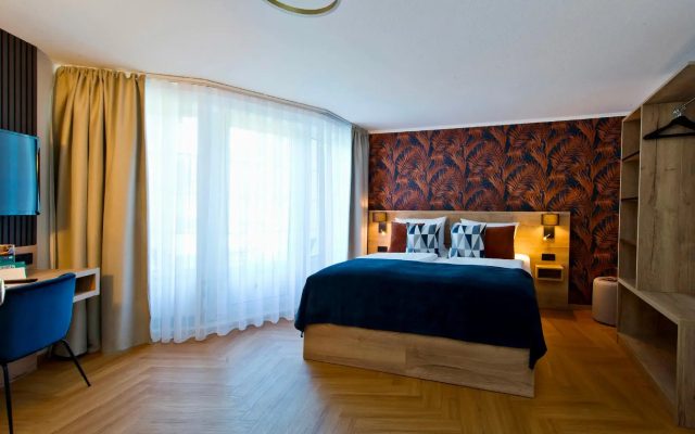 Atrium Hotel Amadeus