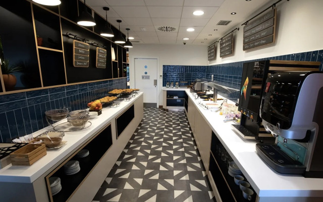 Travelodge Madrid Metropolitano