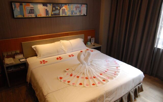 Insail Hotels (Gongbei Port Zhuhai)