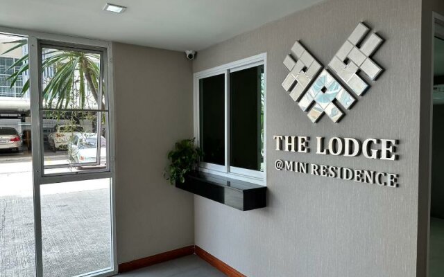 The Lodge at Min Residence