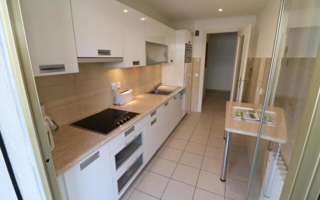 2 bedroom & studio Palais Royal 2 mins from Croisette and Carlton